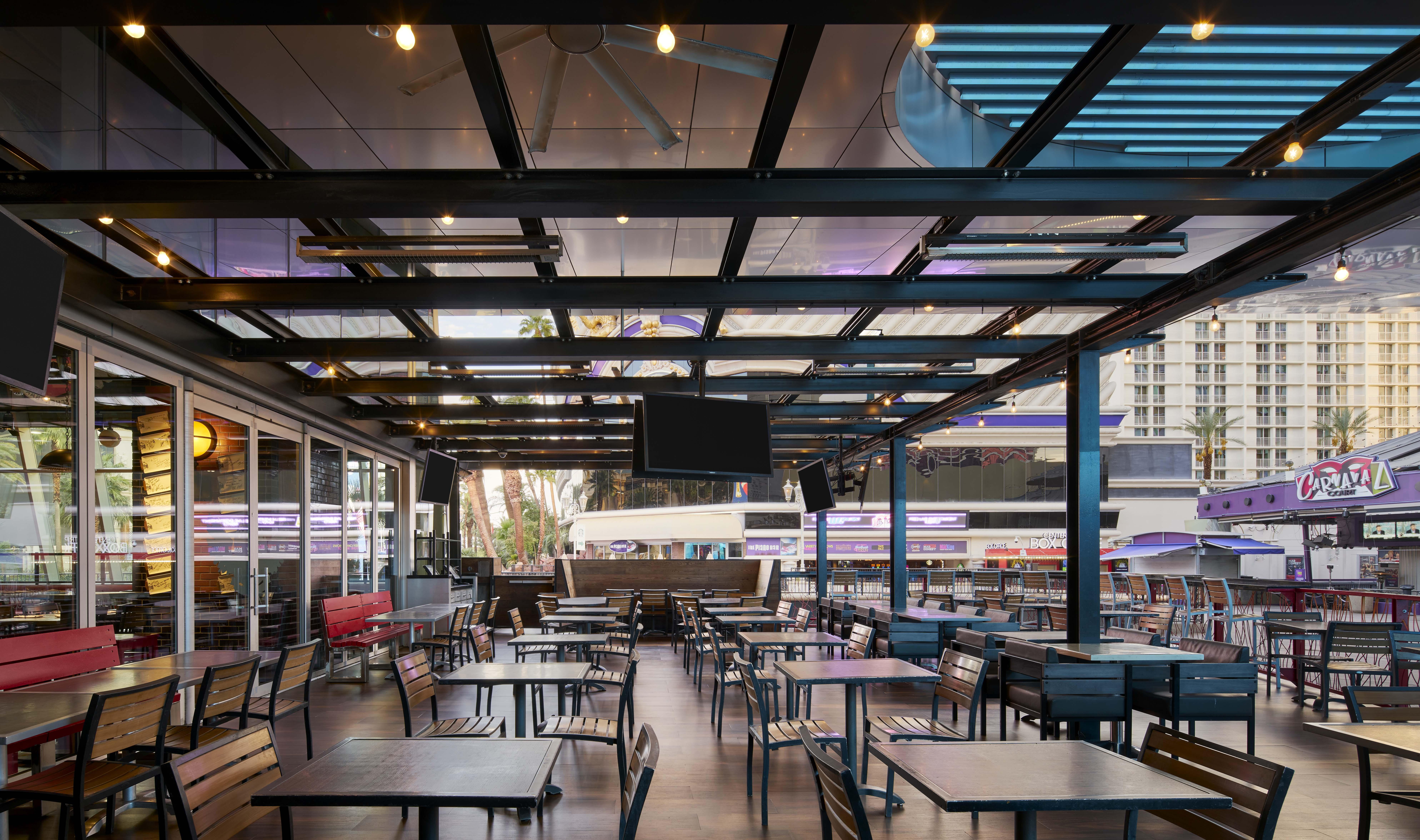 The Linq Hotel And Casino Las Vegas Esterno foto The interior of the restaurant