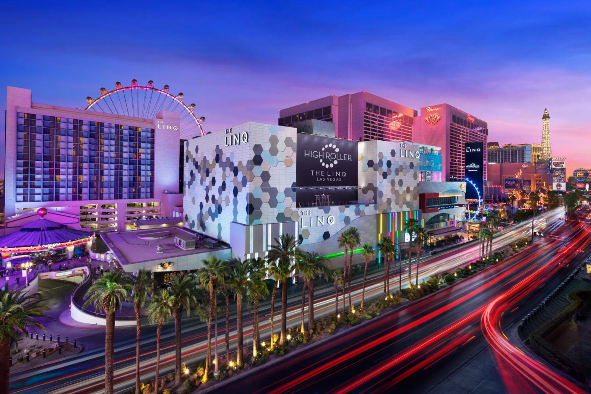 The Linq Hotel And Casino Las Vegas Esterno foto The Llagio
