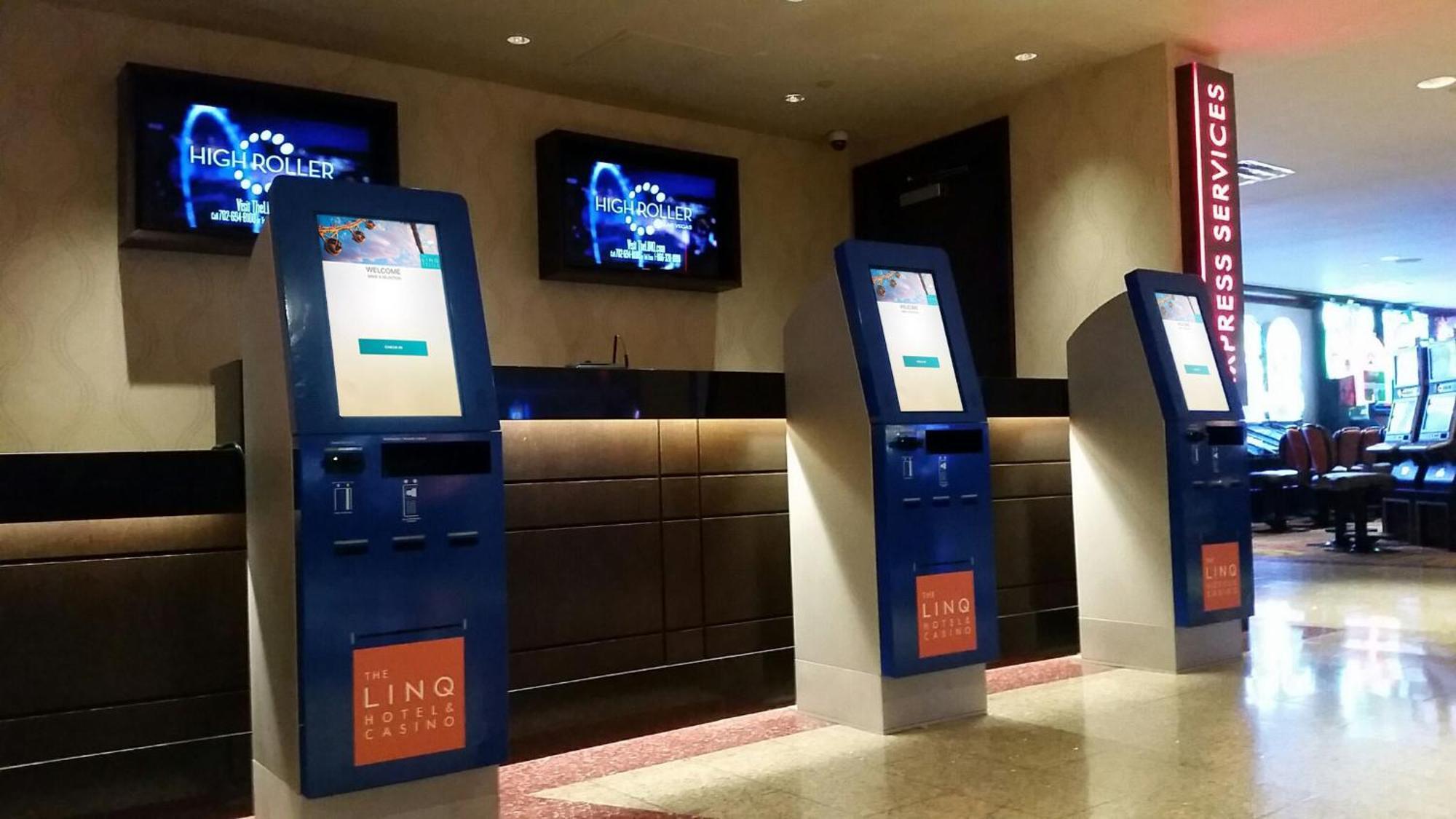The Linq Hotel And Casino Las Vegas Esterno foto High Roller machines at the LinQ hotel and casino in Doha, Qatar